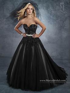 Wedding Dresses And Accessory